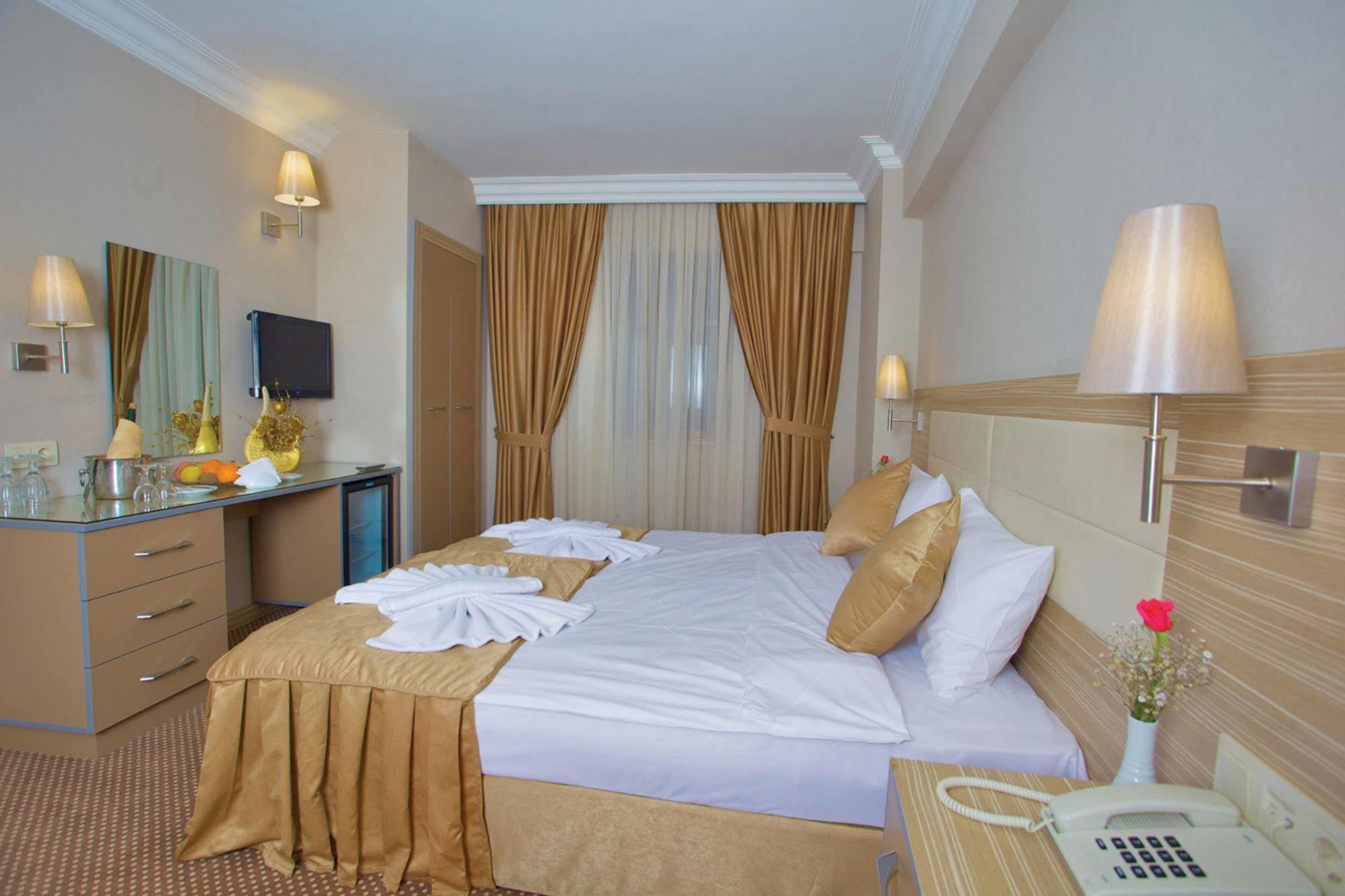 Hotel Grand Emin Isztambul Kültér fotó